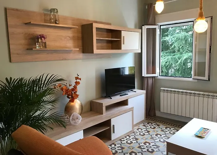 Charcos De Gredos Апартаменты *