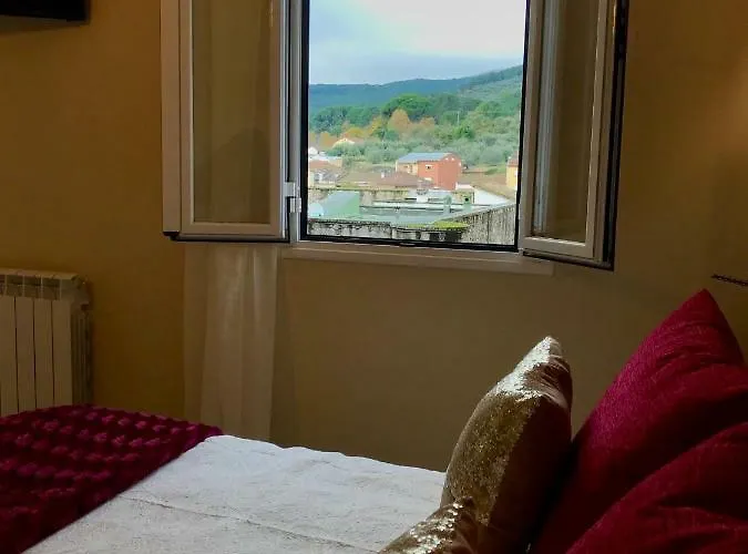 Апартаменты Charcos De Gredos