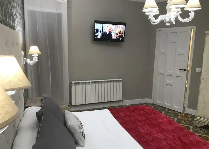 Апартаменты Charcos De Gredos *