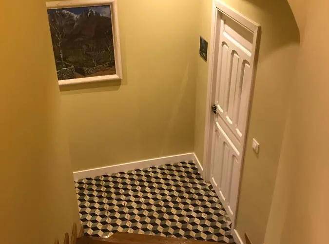 Апартаменты Charcos De Gredos